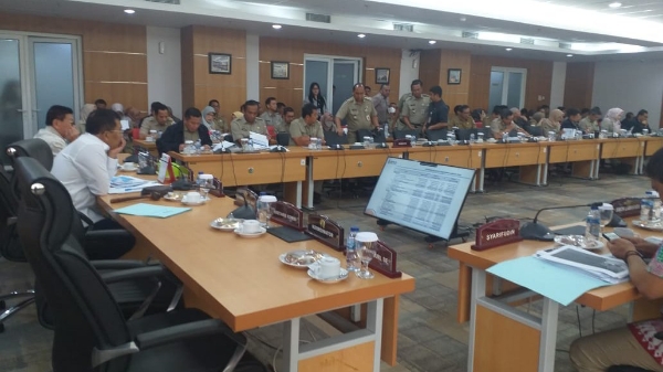 Rapat Komisi A dengan Mitra Eksekutif