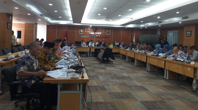 Rapat Konsultasi Badan Anggaran Komisi A dengan mitra eksekutif, Kamis (24/10/2024). *ric/andreas