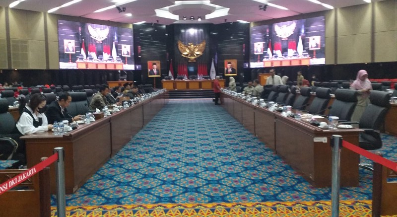Ruang Sidang Paripurna DPRD DKI Jakarta sepi. *ric/andreas