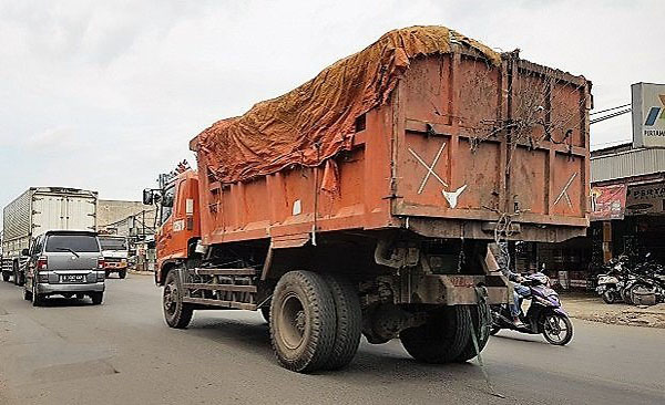 DLH Kota Bekasi berencana membeli truk sampah. /ist