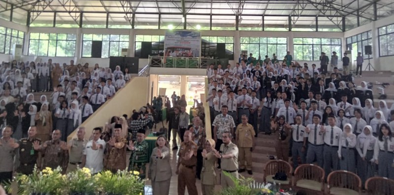 Gerakan anti korupsi yang melibatkan pelajar dan mahasiswa yang berlangsung belum lama ini di Gedung Serba Guna Taman Margasatwa Ragunan Jakarta Selatan. *ist