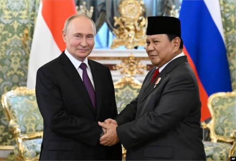 Presiden Prabowo Subianto dan Presiden Vladimir Putin bersama dalam BRICS. *ist