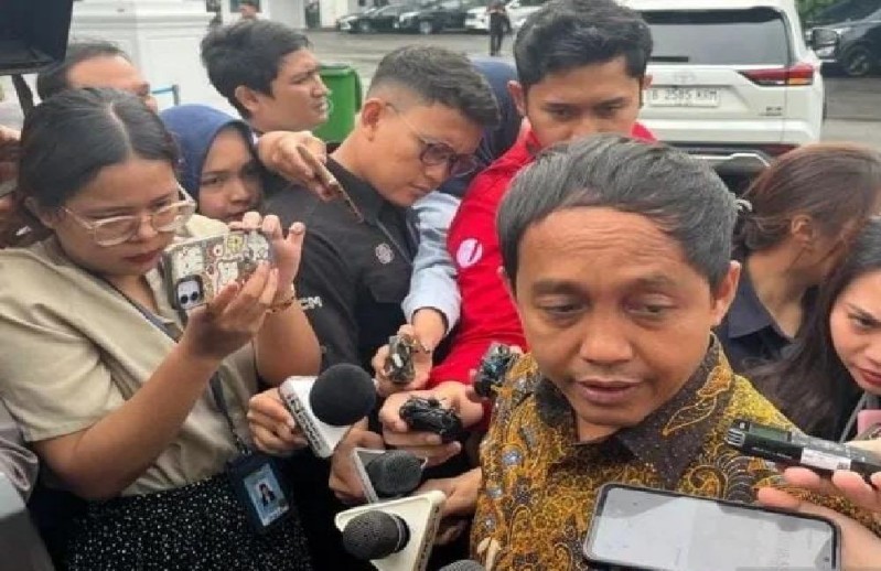 Menteri KLH Raja Juli Antoni akan dipanggil KPK terkait dugaan korupsi perijinan. *ist