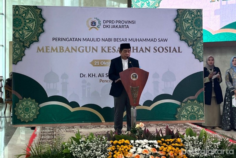 DPRD DKI peringati Maulid Nabi Muhammad SAW, "“Membangun Kesalehan Sosial” di Gedung DPRD DKI Jakarta, Selasa (21/10/2025). *bjcom