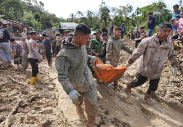 Banjir dan longsor di Sumatera menelan banyak korban jiwa. Kendati demikian, pemerintah belum membuka pintu bagi bantuan asing dengan berbagai pertimbangan. *Ist