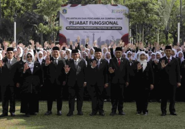 Pelantikan pejabat di lingkungan Pemprov DKI Jakarta. Isu jual beli jabatan menyeruak, isu lama bagai menutupi bangkai yang akhirnya tercium juga. *Ist