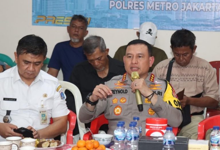 Kapolres Jakpus Reynold Gelar Ngopi Kamtibmas, Siap Serap Keluhan Warga