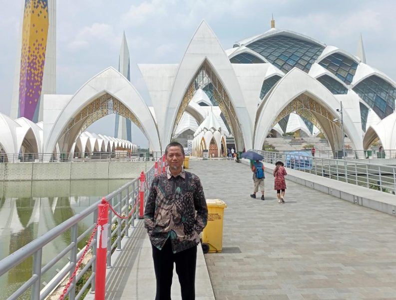 Achsin El-Qudsy, Pemerhati Timur Tengah dan Alumni HI UMY. "Ist