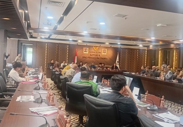 Komisi A bersama eksekutif melaksanakan Rapat Pra APBD TA 2027, Kamis (5/2/2026). *Andreas.