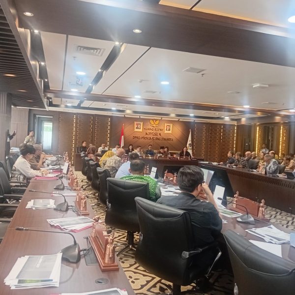 Komisi A bersama eksekutif melaksanakan Rapat Pra APBD TA 2027, Kamis (5/2/2026). *Andreas.