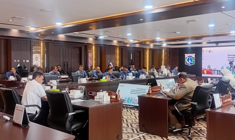 Rapat Pansus Penagihan Fasos - Fasum dalam rapat Pansus, Senin (27/4/2026), yang dipimpin Ketua Pansus, Inggard Joshua. *ric/man