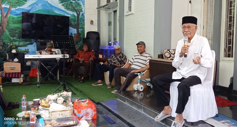 Tokoh warga Batu Merah Maluku Amir Hamzah menekankan pentingnya melaksanakan silaturahim secara berkelanjutan. Hal tersebut disampaikan dalam acara Halal Bihalal Ikatan Keluarga Batu Merah, di Cipinang Besar Selatan, pada Sabtu (18/4/2026). *Kirman