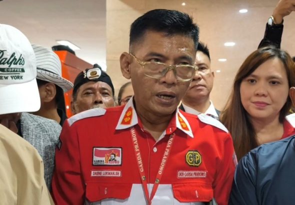 Kelompok simpatisan Presiden Prabowo melaporkan mantan Ketua BEM UGM Tiyo Ardianto ke Bareskrim Polri. *Ist
