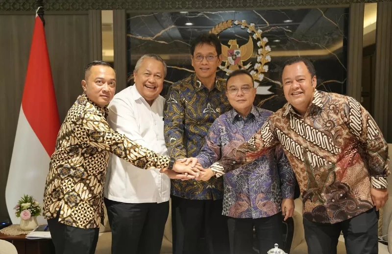 Pertemuan DPR dengan Menteri Sekretaris Negara Prasetyo Hadi, Menteri Keuangan Purbaya Yudhi Sadewa serta Gubernur Bank Indonesia Perry Warjiyo, di Kompleks Parlemen Senayan, Jakarta, Sabtu (6/6/2026), membahas perkembangan ekonomi nasional. *Ist