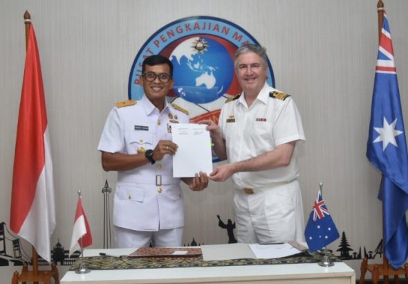 Pertemuan Kapusjianmar Seskoal Laksma TNI Salim dan Kepala SPC-A Kapten Bernard Roy Dobson, menyikapi perkembangan kawasan Indo-Pasifik. *Ist