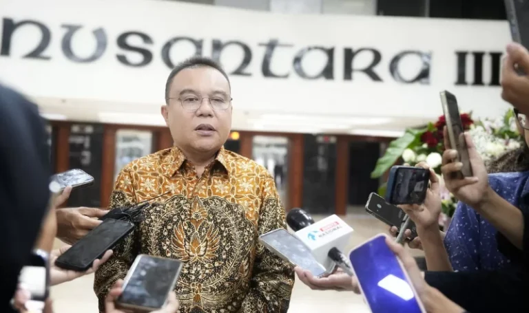 Pengamat: Imbauan Lepas Dolar, Operasi Psikologis Negara Kembalikan Kepercayaan Pasar
