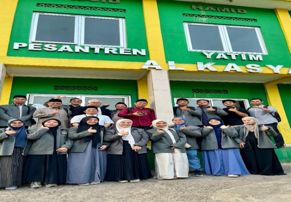 Mahasiswa Program Pascasarjana Konsentrasi MPQ Universitas PTIQ Jakarta melakukan Rihlah Ilmiah ke Pondok Pesantren Al-Kasyaf di Cileunyi, Bandung. *Ist