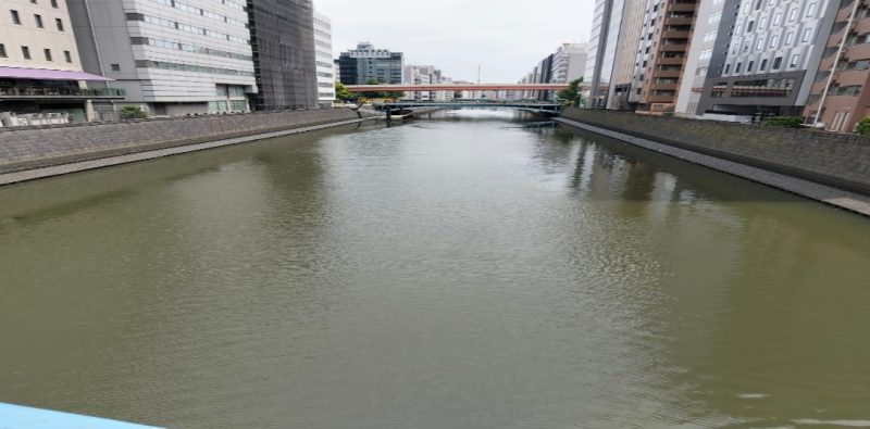 Sungai-sungai di kota Jepang sangat bersih. Sulit menemukan adanya sampah dari plastik atau sampah organik (sisa makanan, daun), apalagi limbah B3 (bahan berbahaya dan beracun). *Ist