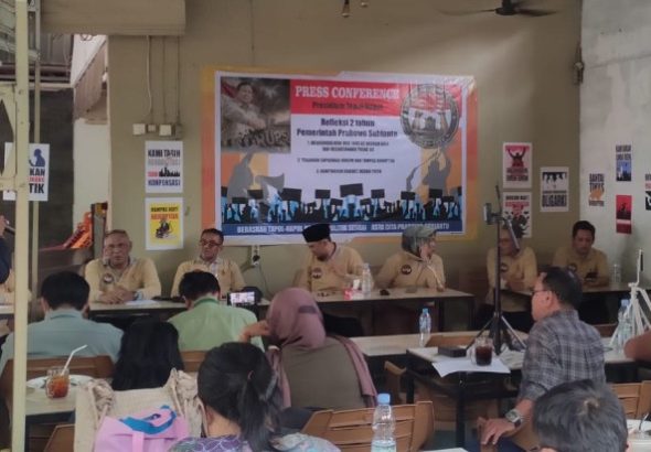 Presidium Tapol-Napol menyampaikan pernyataan sikap dan sejumlah tuntutan kepada Presiden Prabowo Subianto dalam momentum refleksi pemerintahan, Senin (10/8/2027). *Ist