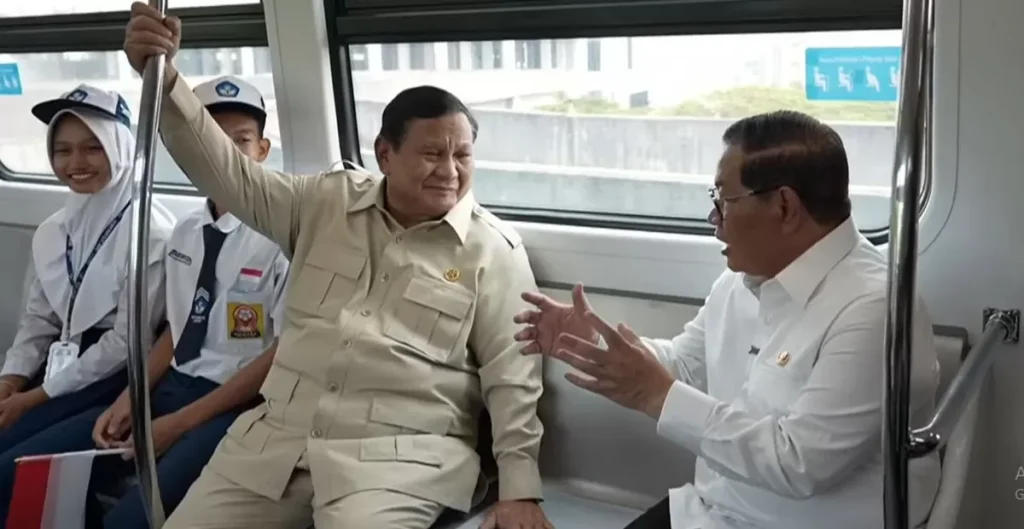 Presiden Prabowo Subianto meresmikan operasionalisasi LRT Velodrome - Manggarai, Rabu (16/9/2026). *Ist