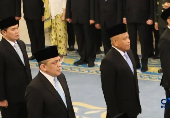 Wakil KSAD Letjen TNI Muhammad Saleh Mustafa menduduki posisi baru sebagai Wakil Menteri Pertanian. Letjen M Saleh Mustafa dilantik oleh Presiden Prabowo Subianto pada Kamis (1/10/2026) bersama sejumlah pejabat lainnya di Istana Negara. *Foto:cnbcindonesia